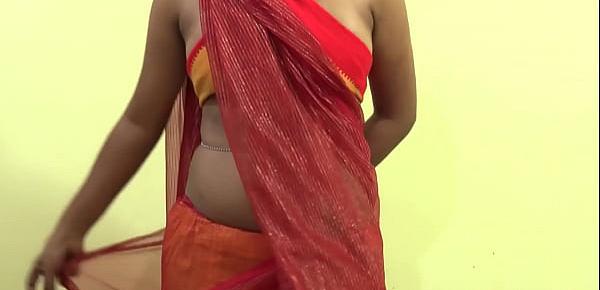  Retro Style Saree Wearing Just For Fashion Show